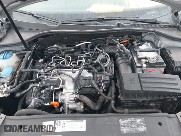 ✅ 2011 Volkswagen Golf TDI • VIN: WVWBM7AJ3BW207009 • Lot: 41934684. Wystawiony na IAAI z przebiegiem 109 298 mil. Bezpłatny archiwum sprzedaży aukcyjnych z USA i szczegółowy raport historii pojazdu na DreamBid. Zdjęcie 10.