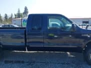 ✅ 2000 Ford F-250 XL • VIN: 1FTNX21S5YEC82650 • Lot: 42105861. Wystawiony na IAAI z przebiegiem 155 878 mil. Bezpłatny archiwum sprzedaży aukcyjnych z USA i szczegółowy raport historii pojazdu na DreamBid. Zdjęcie 13.