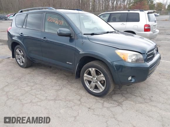 ✅ 2008 Toyota RAV4 Sport • VIN: JTMBK32V586043805 • Lot: 42062081. Listed on IAAI with 116,287 mi. Free auction sales archive from the USA and detailed vehicle history report at DreamBid. Image 1.