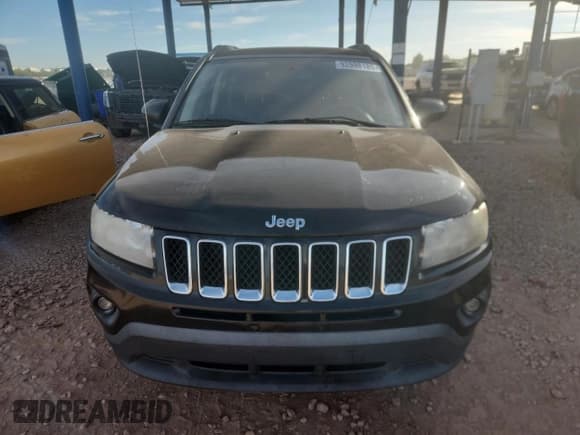 ✅ 2016 Jeep Compass Sport SE • VIN: 1C4NJCBA9GD666352 • Lot: 92598185. Wystawiony na Copart z przebiegiem 139 740 mil. Bezpłatny archiwum sprzedaży aukcyjnych z USA i szczegółowy raport historii pojazdu na DreamBid. Zdjęcie 5.