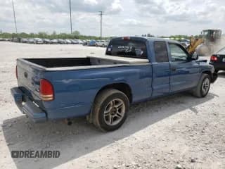 ✅ 2003 Dodge Dakota • VIN: 1D7GL72Z63S140501 • Lot: 52825824. Wystawiony na Copart z przebiegiem 188 913 mil. Bezpłatny archiwum sprzedaży aukcyjnych z USA i szczegółowy raport historii pojazdu na DreamBid. Zdjęcie 3.