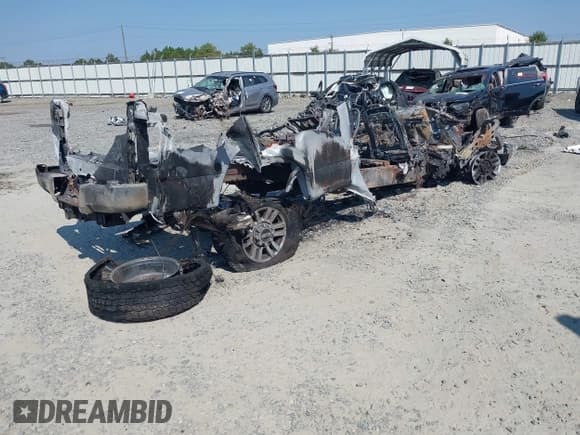 ✅ 2017 Ford F-250 Lariat • VIN: 1FT7W2BT2HEC10288 • Lot: 43233700. Wystawiony na IAAI z przebiegiem Nie podano. Bezpłatny archiwum sprzedaży aukcyjnych z USA i szczegółowy raport historii pojazdu na DreamBid. Zdjęcie 4.