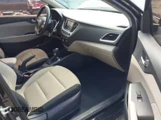 2022 Hyundai Accent SE with VIN 3KPC24A65NE166028, listed as a IAAI auction lot 43289568 with 61,170 mi miles and . Bid and sale history available at DreamBid. Image 5.