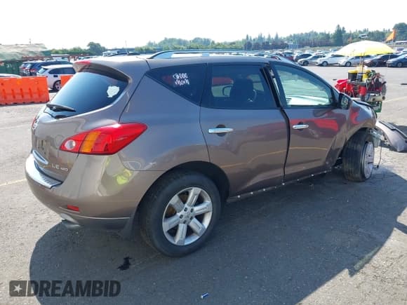 ✅ 2009 Nissan Murano LE • VIN: JN8AZ18W49W126952 • Lot: 42571876. Wystawiony na IAAI z przebiegiem 168 106 mil. Bezpłatny archiwum sprzedaży aukcyjnych z USA i szczegółowy raport historii pojazdu na DreamBid. Zdjęcie 4.