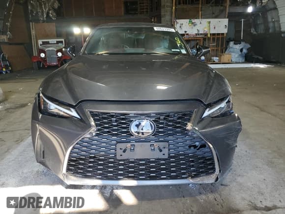 ✅ 2022 Lexus IS 300 • VIN: JTHD81F22N5049055 • Lot: 69624905. Wystawiony na Copart z przebiegiem 52 335 mil. Bezpłatny archiwum sprzedaży aukcyjnych z USA i szczegółowy raport historii pojazdu na DreamBid. Zdjęcie 5.