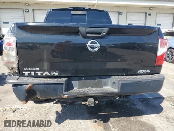 ✅ 2017 Nissan Titan S • VIN: 1N6AA1EJ7HN534858 • Lot: 85089095. Wystawiony na Copart z przebiegiem Nie podano. Bezpłatny archiwum sprzedaży aukcyjnych z USA i szczegółowy raport historii pojazdu na DreamBid. Zdjęcie 6.