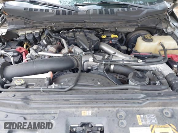 ✅ 2017 Ford F-250 Lariat • VIN: 1FT7W2BT7HEC06656 • Lot: 42826452. Wystawiony na IAAI z przebiegiem 123 947 mil. Bezpłatny archiwum sprzedaży aukcyjnych z USA i szczegółowy raport historii pojazdu na DreamBid. Zdjęcie 10.