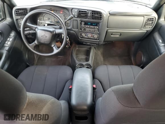 ✅ 2004 Chevrolet S-10 LS • VIN: 1GCDT13X84K151833 • Лот: 79445414. Опубликован ранее на Copart с пробегом 199 780 миль. Бесплатный доступ к архиву аукционных продаж из США и подробный отчёт об истории автомобиля на DreamBid. Изображение 8.