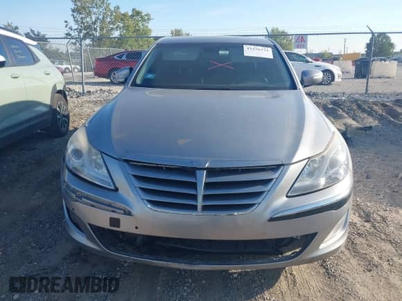 2012 Hyundai Genesis 4.6L with VIN KMHGC4DF5CU207343, listed as a IAAI auction lot 43236334 with 77,533 mi miles and . Bid and sale history available at DreamBid. Image 13.