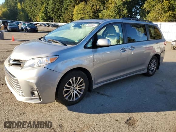 ✅ 2018 Toyota Sienna XLE Auto Access Seat • VIN: 5TDYZ3DC9JS924613 • Lot: 82388905. Listed on Copart with 53,453 mi. Free auction sales archive from the USA and detailed vehicle history report at DreamBid. Image 1.