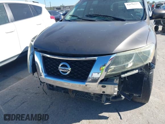 ✅ 2015 Nissan Pathfinder SV • VIN: 5N1AR2MN3FC621554 • Лот: 43676217. Опубликован ранее на IAAI с пробегом 241 375 миль. Бесплатный доступ к архиву аукционных продаж из США и подробный отчёт об истории автомобиля на DreamBid. Изображение 6.