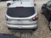 ✅ 2017 Ford Escape Titanium • VIN: 1FMCU0JD1HUD26747 • Lot: 91191585. Wystawiony na Copart z przebiegiem 121 878 mil. Bezpłatny archiwum sprzedaży aukcyjnych z USA i szczegółowy raport historii pojazdu na DreamBid. Zdjęcie 6.