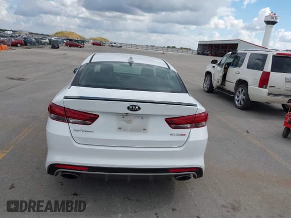 ✅ 2017 Kia Optima SX • VIN: 5XXGW4L28HG146609 • Lot: 43309034. Wystawiony na IAAI z przebiegiem 110 813 mil. Bezpłatny archiwum sprzedaży aukcyjnych z USA i szczegółowy raport historii pojazdu na DreamBid. Zdjęcie 16.