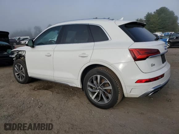 ✅ 2023 Audi Q5 S line Premium • VIN: WA1GAAFY8P2074810 • Lot: 83788655. Wystawiony na Copart z przebiegiem 37 567 mil. Bezpłatny archiwum sprzedaży aukcyjnych z USA i szczegółowy raport historii pojazdu na DreamBid. Zdjęcie 2.