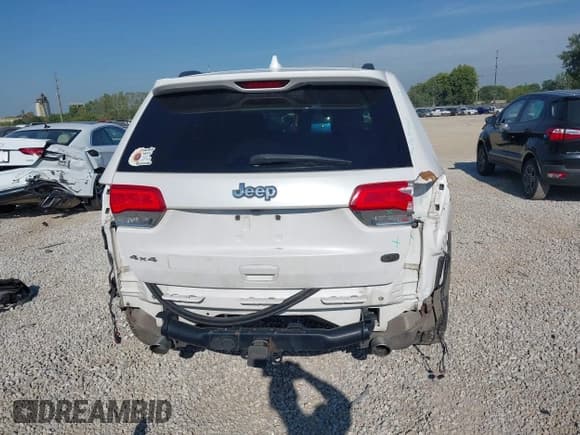 ✅ 2017 Jeep Grand Cherokee Overland • VIN: 1C4RJFCG5HC802621 • Лот: 42996429. Опубликован ранее на IAAI с пробегом 189 825 миль. Бесплатный доступ к архиву аукционных продаж из США и подробный отчёт об истории автомобиля на DreamBid. Изображение 17.