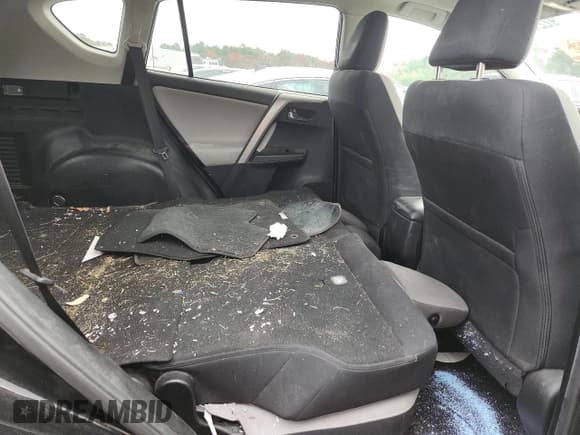 ✅ 2018 Toyota RAV4 XLE • VIN: 2T3WFREV2JW409258 • Lot: 92214095. Listed on Copart with 153,276 mi. Free auction sales archive from the USA and detailed vehicle history report at DreamBid. Image 10.