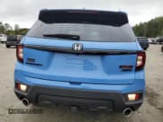 ✅ 2025 Honda Passport TrailSport • VIN: 5FNYF8H60SB015160 • Lot: 86213985. Listed on Copart with 7,808 mi. Free auction sales archive from the USA and detailed vehicle history report at DreamBid. Image 6.