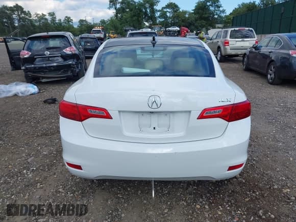 ✅ 2015 Acura ILX Premium • VIN: 19VDE1F52FE007343 • Лот: 43074118. Опубликован ранее на IAAI с пробегом 103 633 миль. Бесплатный доступ к архиву аукционных продаж из США и подробный отчёт об истории автомобиля на DreamBid. Изображение 16.