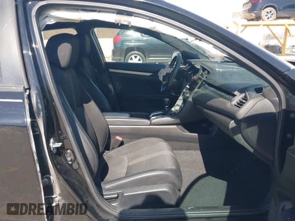 ✅ 2020 Honda Civic Sport • VIN: 2HGFC2E84LH600517 • Лот: 43332711. Опубликован ранее на IAAI с пробегом 50 570 миль. Бесплатный доступ к архиву аукционных продаж из США и подробный отчёт об истории автомобиля на DreamBid. Изображение 5.