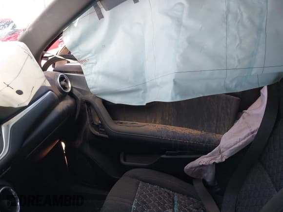 ✅ 2020 Chevrolet Blazer LT • VIN: 3GNKBCRS2LS618188 • Lot: 42004681. Wystawiony na IAAI z przebiegiem 37 283 mil. Bezpłatny archiwum sprzedaży aukcyjnych z USA i szczegółowy raport historii pojazdu na DreamBid. Zdjęcie 5.