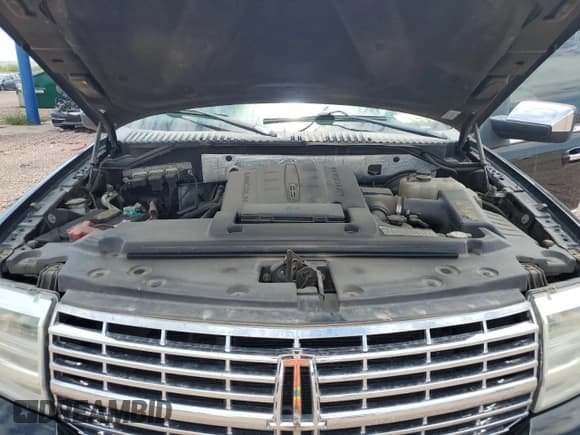 ✅ 2012 Lincoln Navigator • VIN: 5LMJJ3H57CEL01528 • Lot: 66625424. Wystawiony na Copart z przebiegiem 150 658 mil. Bezpłatny archiwum sprzedaży aukcyjnych z USA i szczegółowy raport historii pojazdu na DreamBid. Zdjęcie 14.