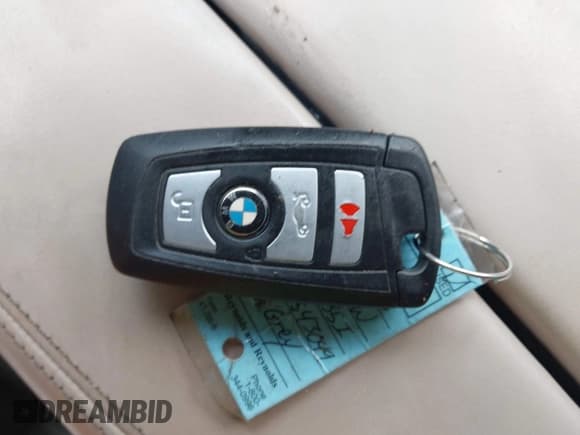 ✅ 2015 BMW 5 Series 535i xDrive • VIN: WBA5B3C54FD543049 • Lot: 43806169. Listed on IAAI with 196,437 mi. Free auction sales archive from the USA and detailed vehicle history report at DreamBid. Image 11.