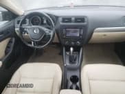 ✅ 2015 Volkswagen Jetta SE • VIN: 3VWD17AJ1FM422960 • Lot: 55860335. Listed on Copart with 87,616 mi. Free auction sales archive from the USA and detailed vehicle history report at DreamBid. Image 8.