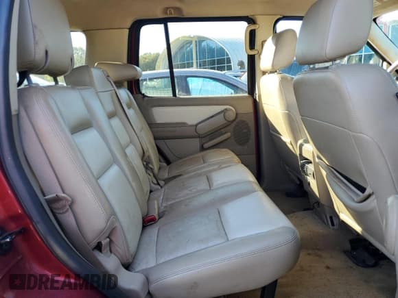 ✅ 2007 Ford Explorer XLT • VIN: 1FMEU73E27UB66349 • Lot: 81979385. Listed on Copart with 157,582 mi. Free auction sales archive from the USA and detailed vehicle history report at DreamBid. Image 11.