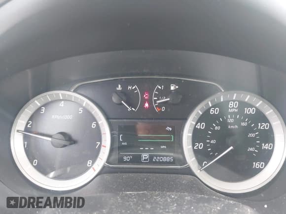 ✅ 2014 Nissan Sentra S • VIN: 3N1AB7AP2EY288932 • Lot: 43259151. Wystawiony na IAAI z przebiegiem 220 885 mil. Bezpłatny archiwum sprzedaży aukcyjnych z USA i szczegółowy raport historii pojazdu na DreamBid. Zdjęcie 7.