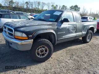 ✅ 1999 Dodge Dakota SLT • VIN: 1B7GG22X8XS115282 • Lot: 42136576. Wystawiony na IAAI z przebiegiem 220 465 mil. Bezpłatny archiwum sprzedaży aukcyjnych z USA i szczegółowy raport historii pojazdu na DreamBid. Zdjęcie 2.