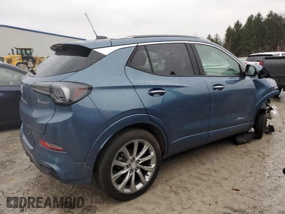 ✅ 2024 Buick Encore GX Avenir • VIN: KL4AMGSL0RB020558 • Lot: 92287285. Wystawiony na Copart z przebiegiem Nie podano. Bezpłatny archiwum sprzedaży aukcyjnych z USA i szczegółowy raport historii pojazdu na DreamBid. Zdjęcie 3.