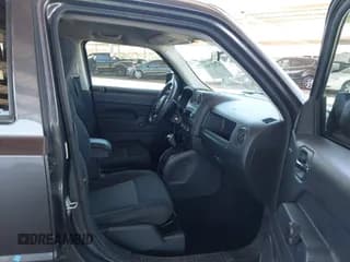 ✅ 2015 Jeep Patriot Sport • VIN: 1C4NJPBB3FD149546 • Лот: 42327841. Опубликован ранее на IAAI с пробегом 155 851 миль. Бесплатный доступ к архиву аукционных продаж из США и подробный отчёт об истории автомобиля на DreamBid. Изображение 5.