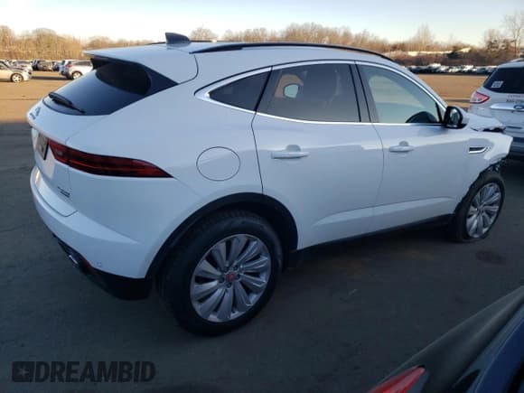 ✅ 2020 Jaguar E-Pace SE • VIN: SADFP2FXXL1014304 • Lot: 71923332. Listed on Copart with 19,450 mi. Free auction sales archive from the USA and detailed vehicle history report at DreamBid. Image 3.
