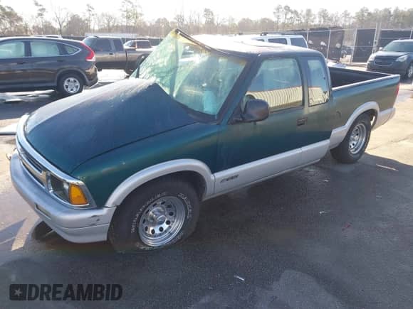 1997 Chevrolet S-10 LS с VIN 1GCCS19X3V8210789, выставлен на аукционе IAAI как лот 41760804 с пробегом 207 321 миль миль и . История ставок и продаж доступна на DreamBid. Изображение 17.