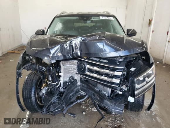 ✅ 2018 Volkswagen Atlas SE • VIN: 1V2LR2CAXJC523169 • Lot: 83990465. Listed on Copart with 146,290 mi. Free auction sales archive from the USA and detailed vehicle history report at DreamBid. Image 5.