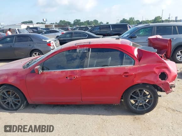 ✅ 2010 Ford Fusion SE • VIN: 3FAHP0HA5AR372985 • Lot: 42259289. Listed on IAAI with 175,809 mi. Free auction sales archive from the USA and detailed vehicle history report at DreamBid. Image 14.