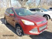 ✅ 2014 Ford Escape SE • VIN: 1FMCU9GX0EUB95232 • Lot: 43804918. Wystawiony na IAAI z przebiegiem 125 246 mil. Bezpłatny archiwum sprzedaży aukcyjnych z USA i szczegółowy raport historii pojazdu na DreamBid. Zdjęcie 1.