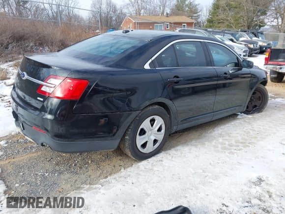 ✅ 2015 Ford Police Interceptor • VIN: 1FAHP2MT1FG154429 • Лот: 41344676. Опубликован ранее на IAAI с пробегом 130 248 миль. Бесплатный доступ к архиву аукционных продаж из США и подробный отчёт об истории автомобиля на DreamBid. Изображение 4.