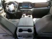 ✅ 2023 Chevrolet Silverado 1500 • VIN: 3GCUDJE88PG257679 • Лот: 69129245. Опубликован ранее на Copart с пробегом 9 999 миль. Бесплатный доступ к архиву аукционных продаж из США и подробный отчёт об истории автомобиля на DreamBid. Изображение 8.