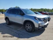 ✅ 2024 Honda Passport TrailSport • VIN: 5FNYF8H66RB001578 • Lot: 69749765. Wystawiony na Copart z przebiegiem 36 126 mil. Bezpłatny archiwum sprzedaży aukcyjnych z USA i szczegółowy raport historii pojazdu na DreamBid. Zdjęcie 4.