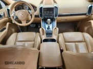 ✅ 2011 Porsche Cayenne S • VIN: WP1AB2A21BLA42641 • Lot: 70017095. Listed on Copart with 152,550 mi. Free auction sales archive from the USA and detailed vehicle history report at DreamBid. Image 8.