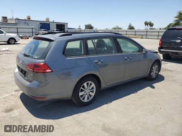 ✅ 2015 Volkswagen Golf TSI S • VIN: 3VWC17AU4FM516899 • Lot: 63120725. Listed on Copart with 92,519 mi. Free auction sales archive from the USA and detailed vehicle history report at DreamBid. Image 3.