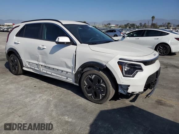 ✅ 2025 Kia Niro Wind • VIN: KNDCR3L14S5141264 • Lot: 91106145. Listed on Copart with 1,611 mi. Free auction sales archive from the USA and detailed vehicle history report at DreamBid. Image 4.