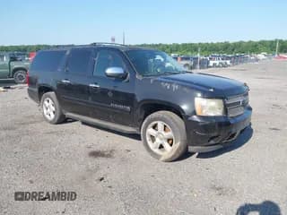 ✅ 2007 Chevrolet Suburban LT • VIN: 3GNFK16357G290535 • Lot: 42588721. Listed on IAAI with Not provided. Free auction sales archive from the USA and detailed vehicle history report at DreamBid. Image 1.