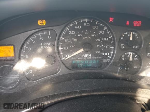 ✅ 2002 Chevrolet Suburban LT • VIN: 1GNEC16Z72J277760 • Лот: 79686394. Опубликован ранее на Copart с пробегом 295 660 миль. Бесплатный доступ к архиву аукционных продаж из США и подробный отчёт об истории автомобиля на DreamBid. Изображение 9.