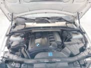 ✅ 2009 BMW 3 Series 328i xDrive • VIN: WBAPK53539A643590 • Lot: 42891884. Wystawiony na IAAI z przebiegiem 130 215 mil. Bezpłatny archiwum sprzedaży aukcyjnych z USA i szczegółowy raport historii pojazdu na DreamBid. Zdjęcie 10.