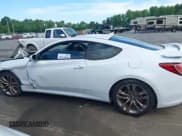✅ 2015 Hyundai Genesis Coupe R-Spec • VIN: KMHHU6KJ4FU127511 • Lot: 42214070. Wystawiony na IAAI z przebiegiem Nie podano. Bezpłatny archiwum sprzedaży aukcyjnych z USA i szczegółowy raport historii pojazdu na DreamBid. Zdjęcie 15.