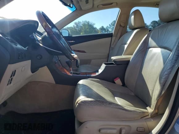 ✅ 2010 Lexus ES 330 • VIN: JTHBK1EG6A2384739 • Lot: 91009845. Listed on Copart with 172,456 mi. Free auction sales archive from the USA and detailed vehicle history report at DreamBid. Image 7.