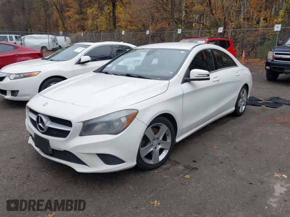 ✅ 2015 Mercedes-Benz CLA 250 • VIN: WDDSJ4GB9FN177149 • Lot: 43723135. Listed on IAAI with 144,345 mi. Free auction sales archive from the USA and detailed vehicle history report at DreamBid. Image 17.