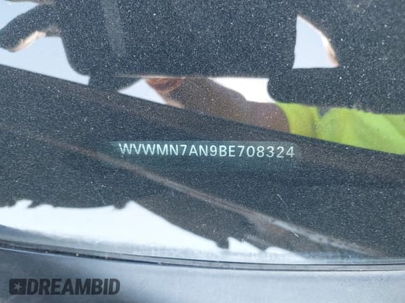 ✅ 2011 Volkswagen CC Sport • VIN: WVWMN7AN9BE708324 • Lot: 43466248. Listed on IAAI with 142,992 mi. Free auction sales archive from the USA and detailed vehicle history report at DreamBid. Image 9.